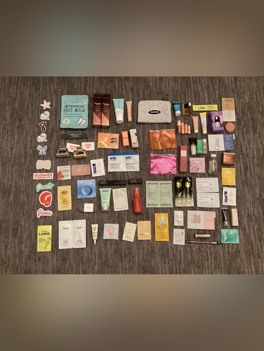 HUGE MAKEUP BUNDLE NIB